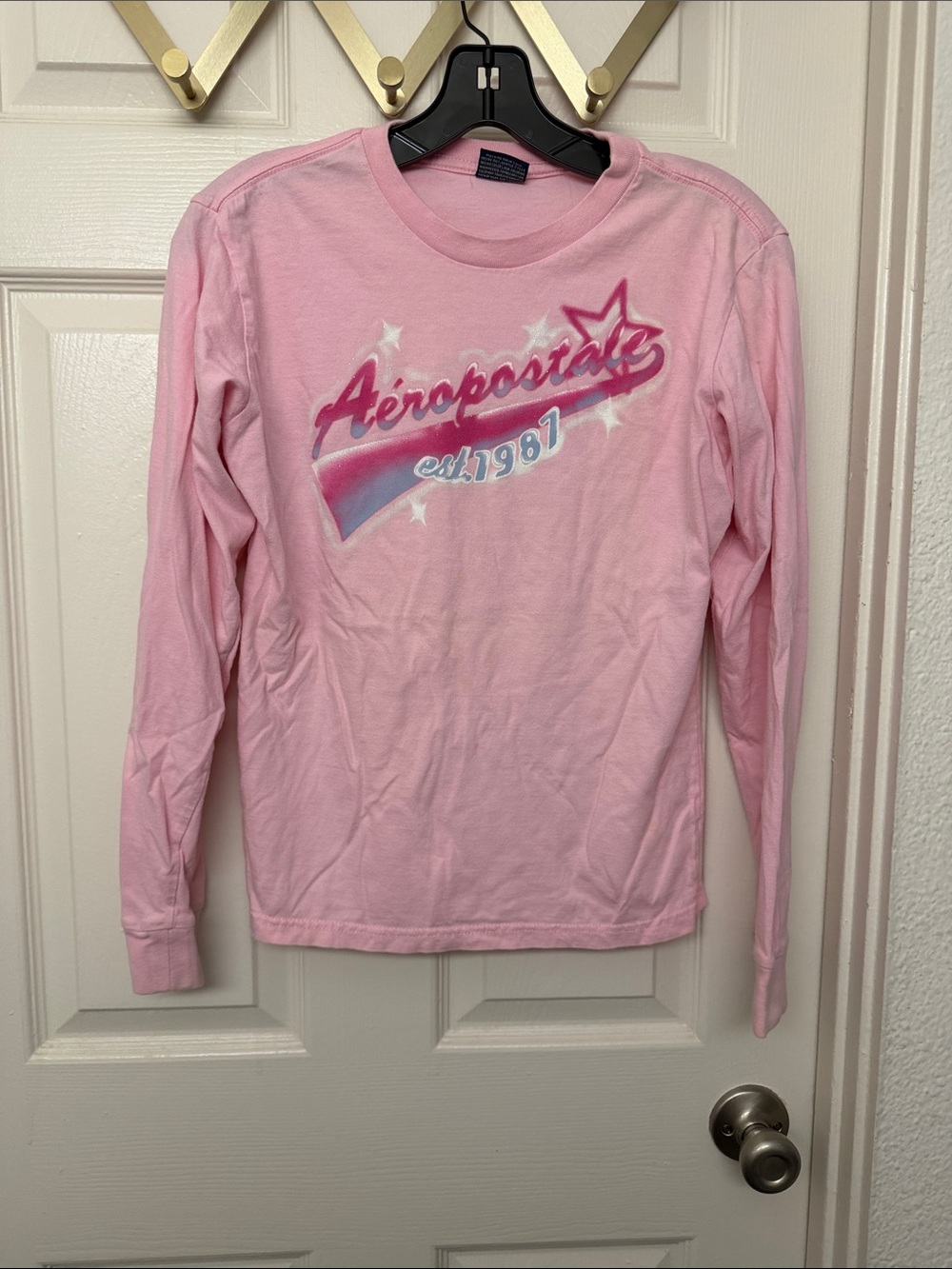 Y2k Aeropostale graffiti shirt